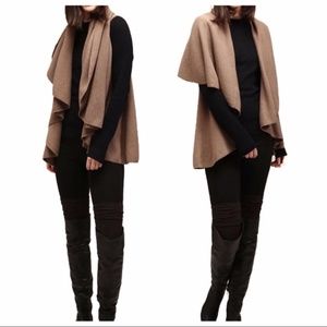 💕SALE💕NWT Classic Look Shawl Vest